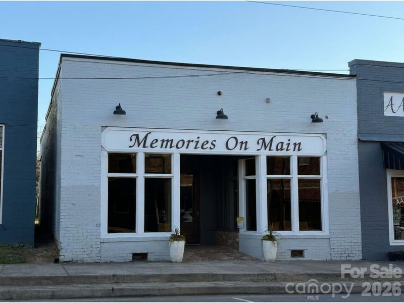 28 E Main St, Maiden, NC 28650