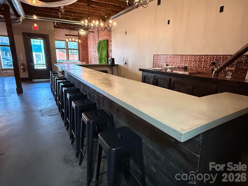 28 E Main St, Maiden, NC 28650