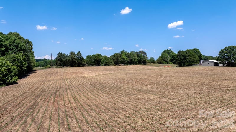 000 Deal Valley Dr, Taylorsville, NC 28681