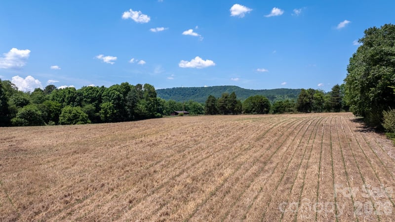 000 Deal Valley Dr, Taylorsville, NC 28681