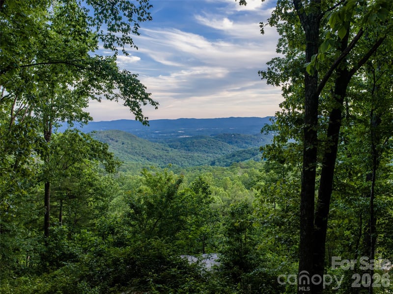 000 New Sprout Ln #2, Hendersonville, NC 28792