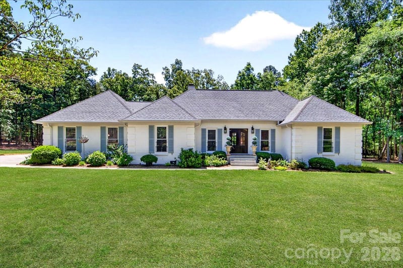 11100 Tara Oaks Dr, Mint Hill, NC 28227