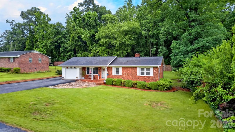 549 Barnwell Rd, Spartanburg, SC 29303