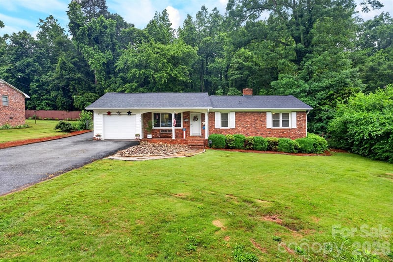 549 Barnwell Rd, Spartanburg, SC 29303