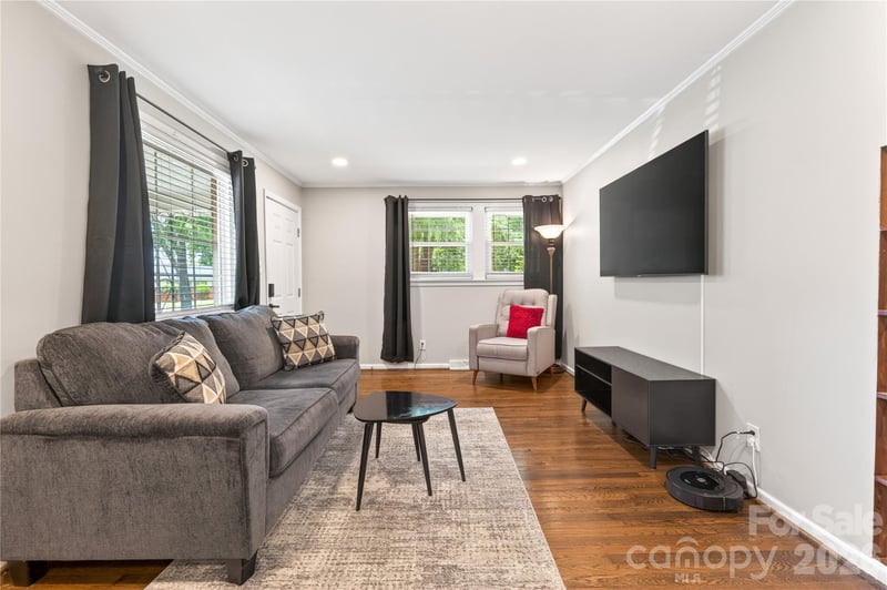3241 Minnesota Rd, Charlotte, NC 28208