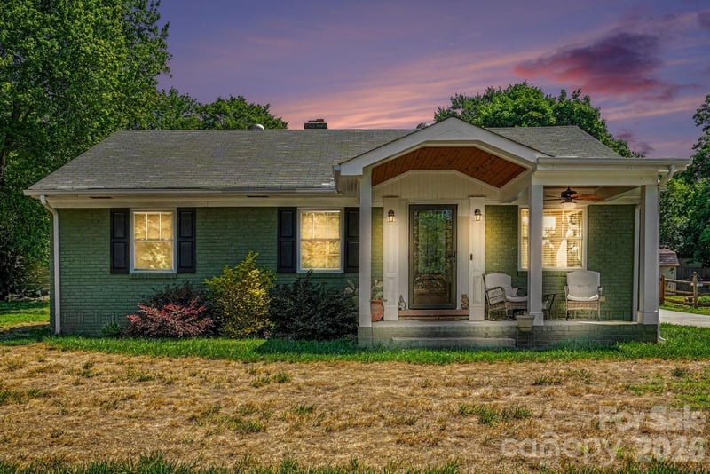 707 Spring St, Concord, NC 28025