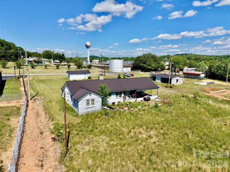 1263 Nc 16 Hw, Taylorsville, NC 28681