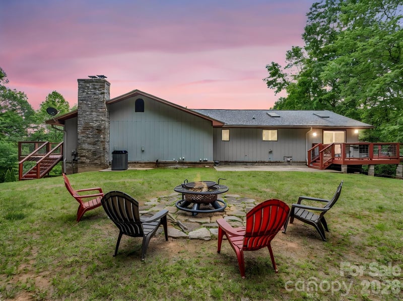 656 Cashiers Valley Rd, Brevard, NC 28712