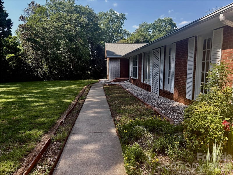 5500 Saddlewood Ln, Mint Hill, NC 28227