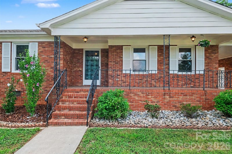 16924 Knoxwood Dr, Huntersville, NC 28078