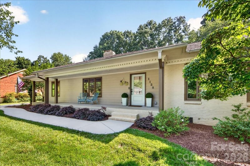 1128 Court Dr, Charlotte, NC 28211