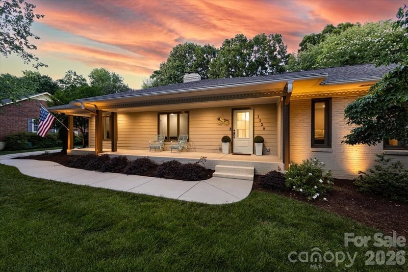 1128 Court Dr, Charlotte, NC 28211