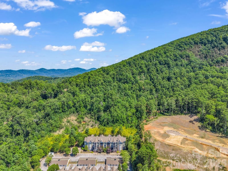 2000 Olde Eastwood Village Blvd #3B, Asheville, NC 28803