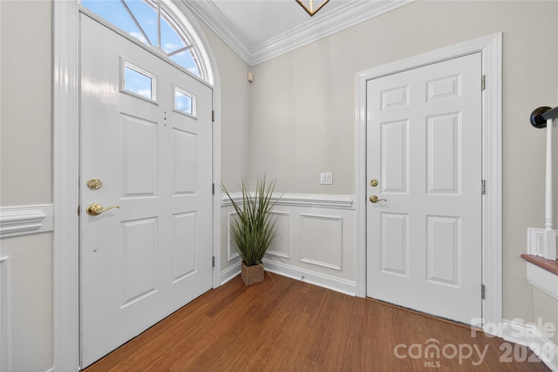 9024 Bonnie Briar Cir, Charlotte, NC 28277