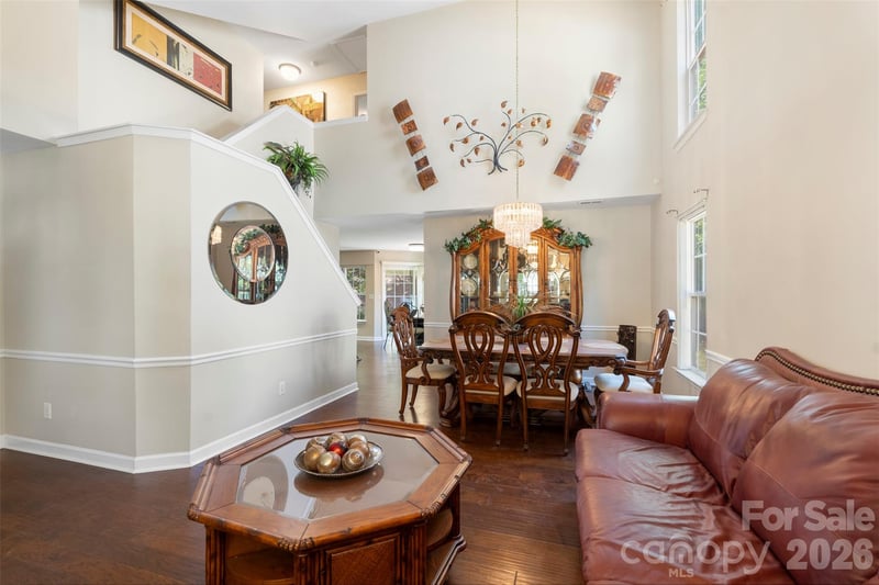 7923 Shiny Meadow Ln, Charlotte, NC 28215