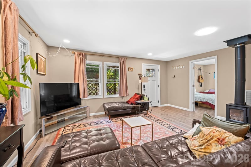 1 Detroit Ave, Asheville, NC 28806
