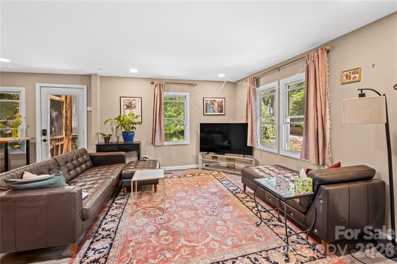 1 Detroit Ave, Asheville, NC 28806