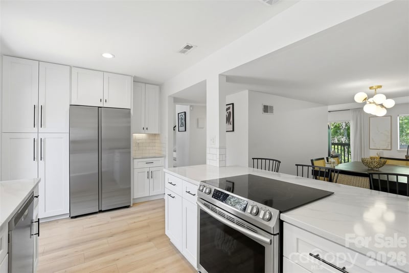 3703 Winding Creek Ln, Charlotte, NC 28226