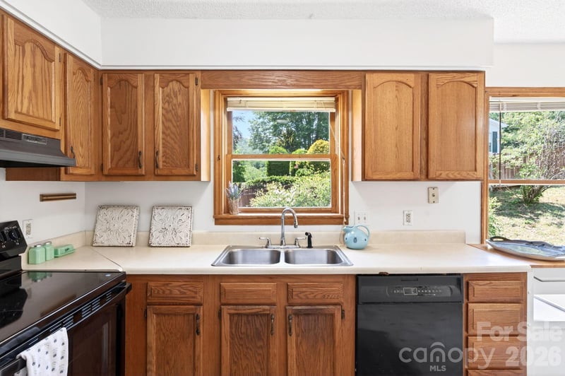 5 Johns St, Asheville, NC 28806