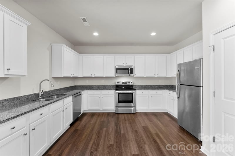115 Stoney Ln, Cherryville, NC 28021