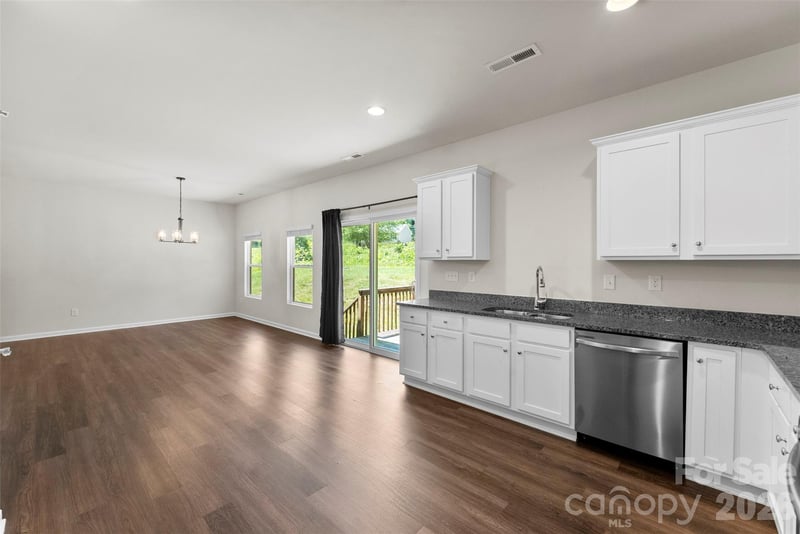 115 Stoney Ln, Cherryville, NC 28021