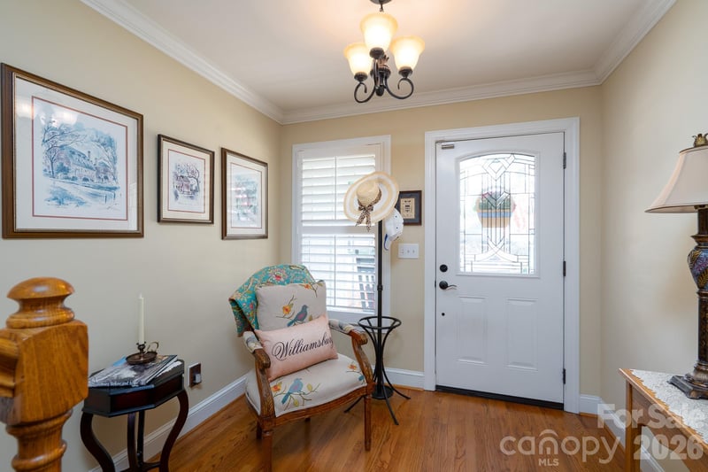 587 Marigold Dr, Kannapolis, NC 28083