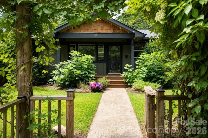 10 Davenport Pl, Asheville, NC 28806