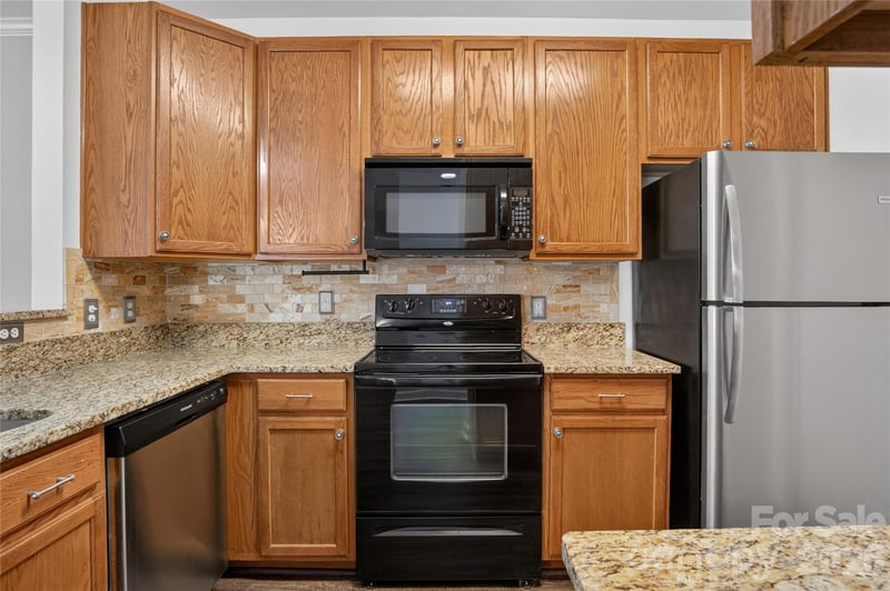 17221 Doe Valley Ct, Cornelius, NC 28031