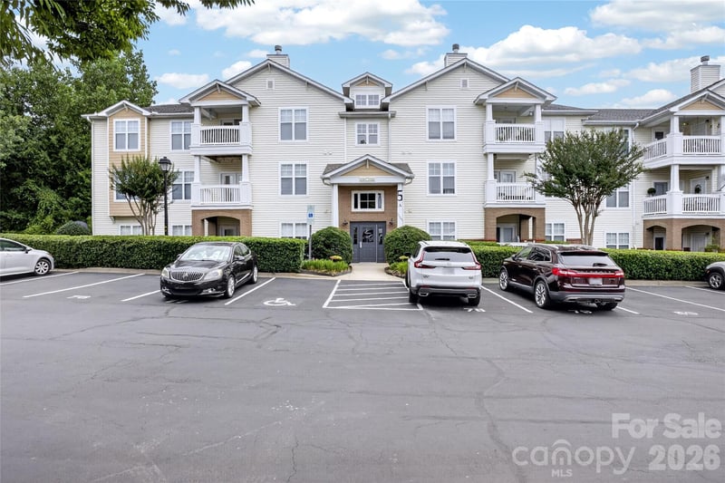 17221 Doe Valley Ct, Cornelius, NC 28031