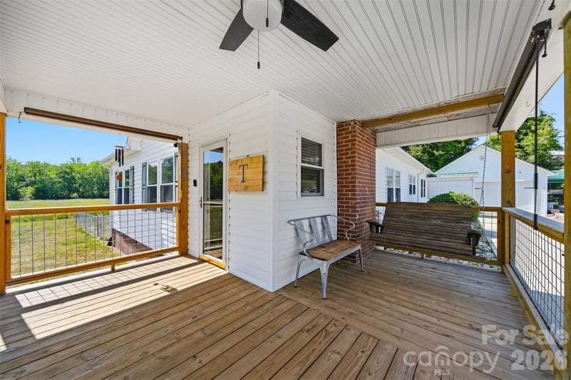 4039 Hartland Rd, Lenoir, NC 28645
