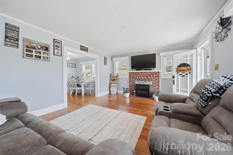 4039 Hartland Rd, Lenoir, NC 28645