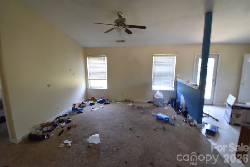 633 Overlook Rd, Lowell, NC 28098