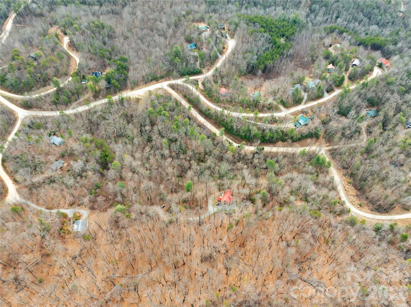 184 Deep Woods Ln, Saluda, NC 28773