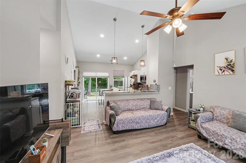 119 Brown St, Clover, SC 29710