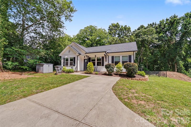 119 Brown St, Clover, SC 29710