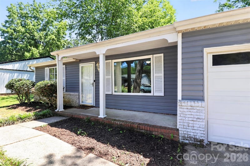5112 Split Oak Dr, Charlotte, NC 28227