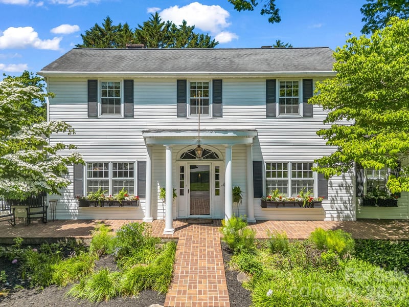 536 Maple St, Brevard, NC 28712