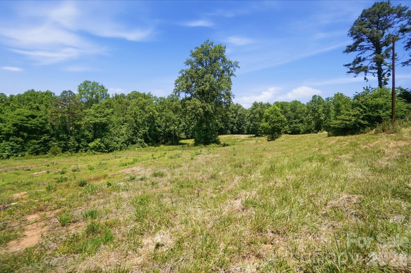 Stony Point Rd, Kings Mountain, NC 28086