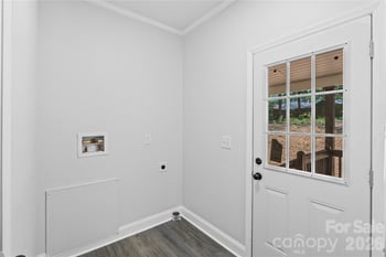 102 Wilkins St, Dallas, NC 28034