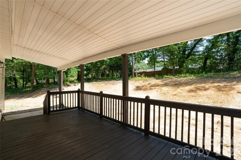 102 Wilkins St, Dallas, NC 28034