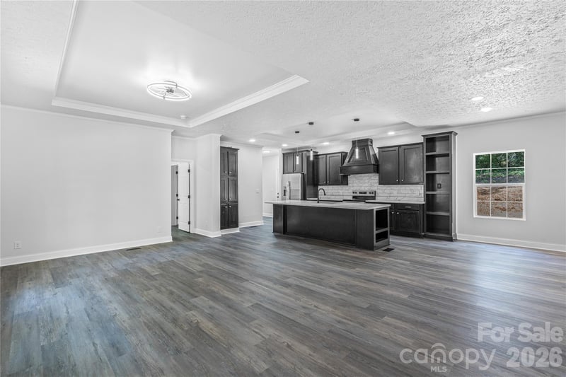 102 Wilkins St, Dallas, NC 28034