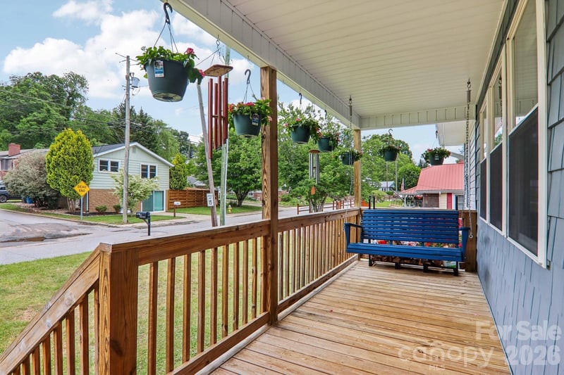 527 Trammell Ave, Canton, NC 28716