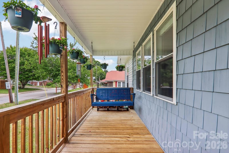527 Trammell Ave, Canton, NC 28716