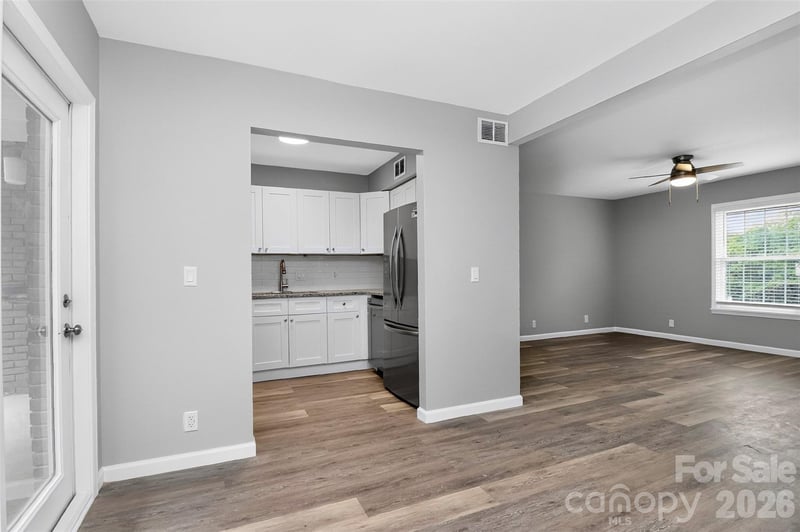 2610 Park Rd #E, Charlotte, NC 28209