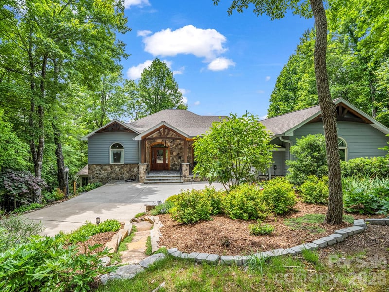 241 Dvdegi Ct, Brevard, NC 28712