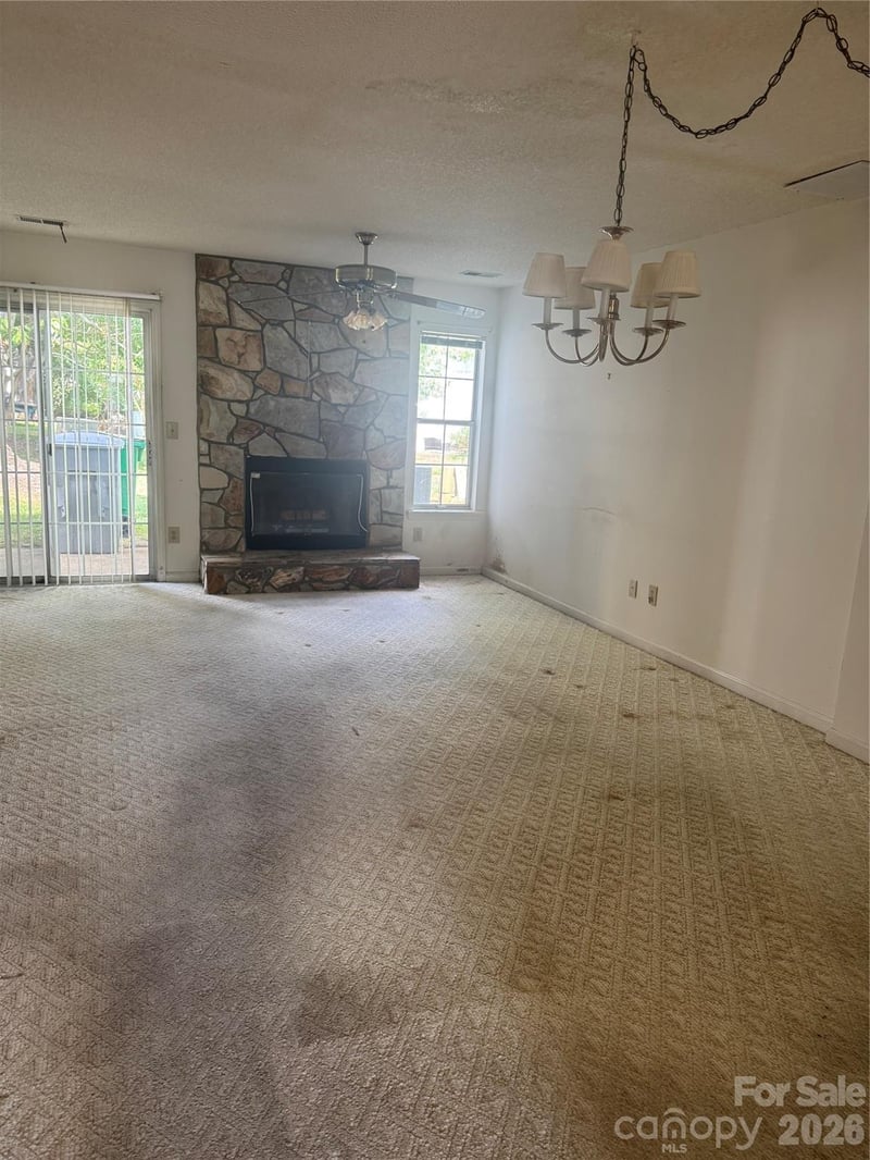 8275 Golf Ridge Dr, Charlotte, NC 28277