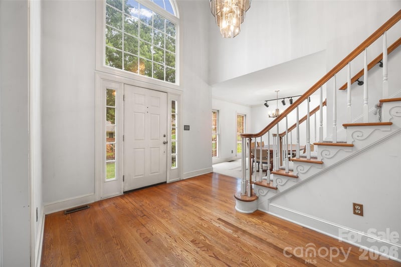 7411 Leharne Dr, Charlotte, NC 28270