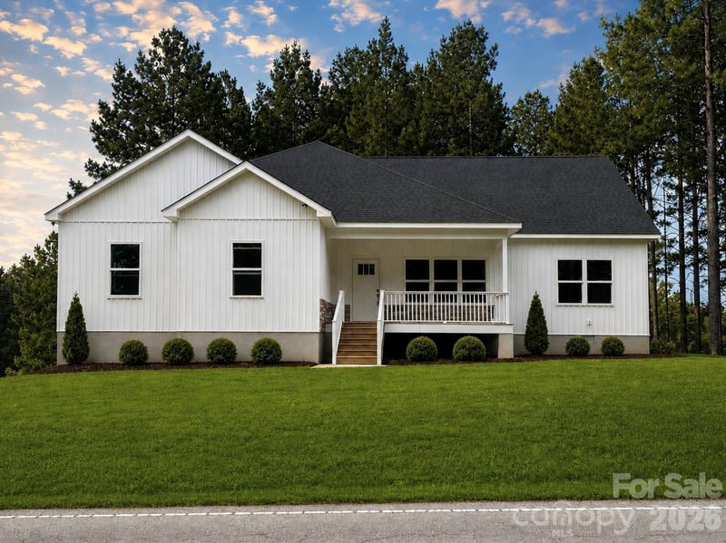 1569 E Ridge Rd, Salisbury, NC 28144