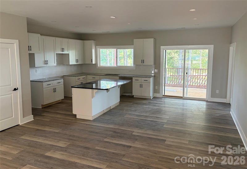 1569 E Ridge Rd, Salisbury, NC 28144