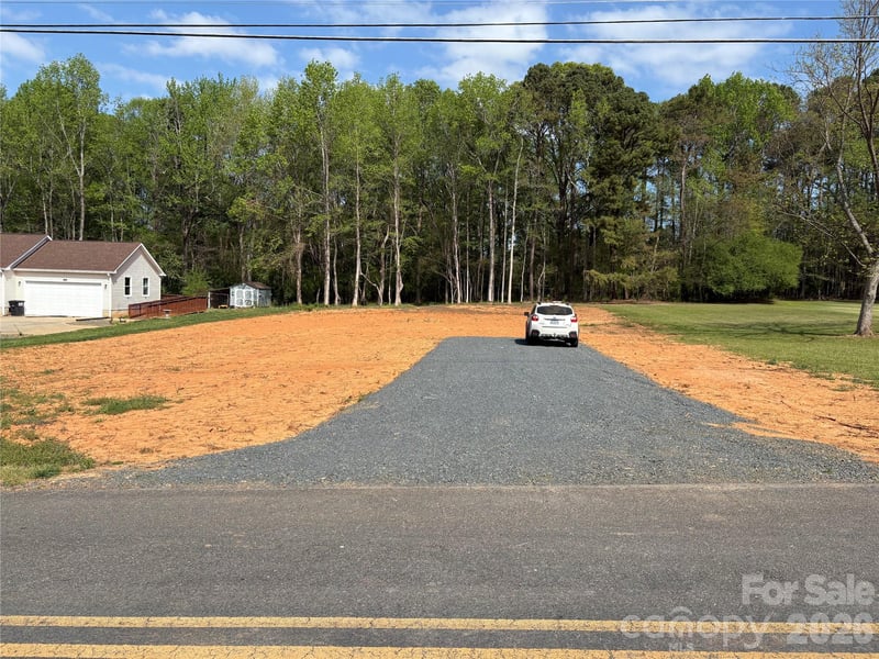 000 Quail Trail Rd, Norwood, NC 28128